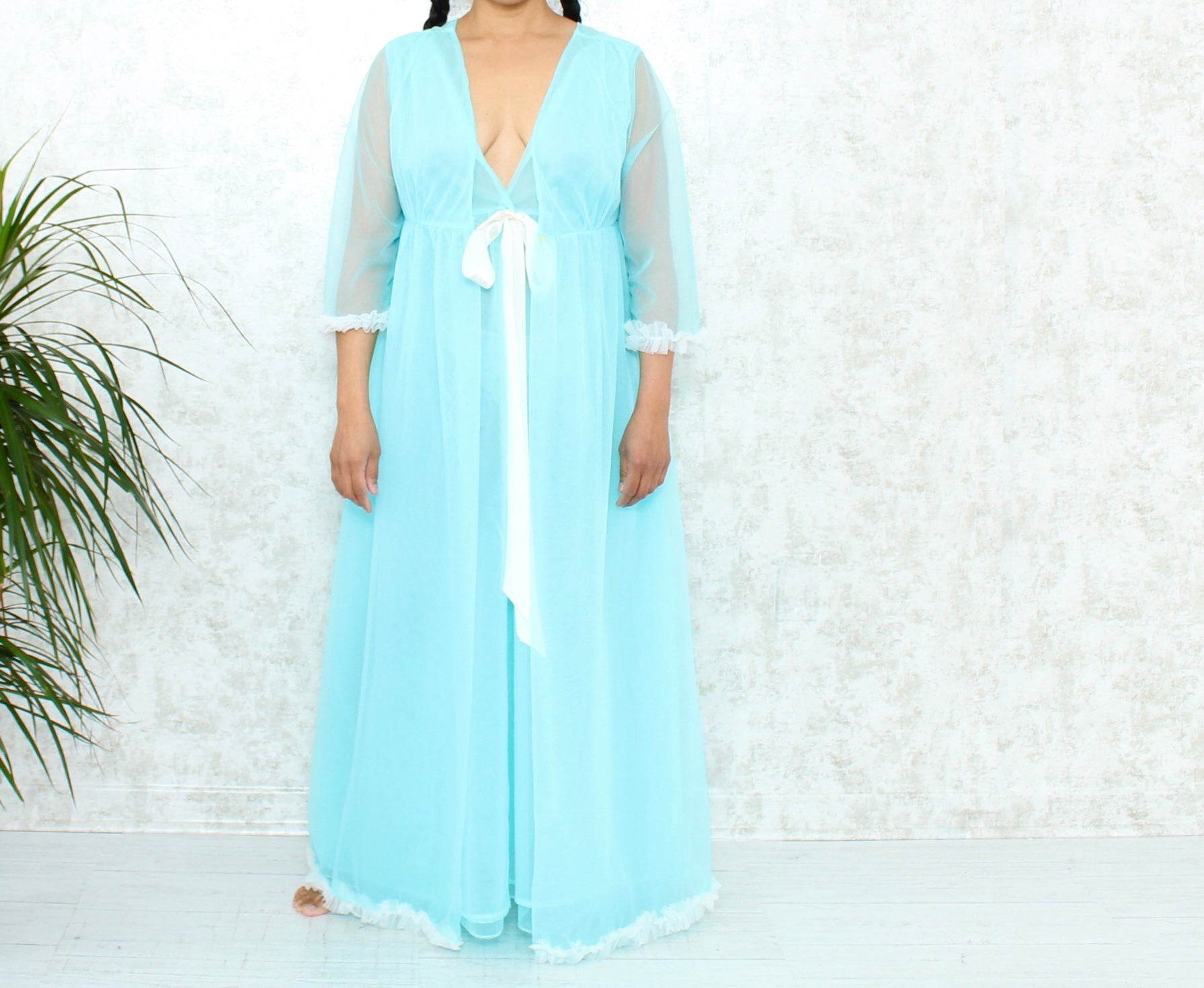 Chiffon peignoir sale